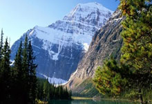 南宫体育官网:勇士终结连败紧追快船:库里复出23+6 与巴特勒同场16胜2负.